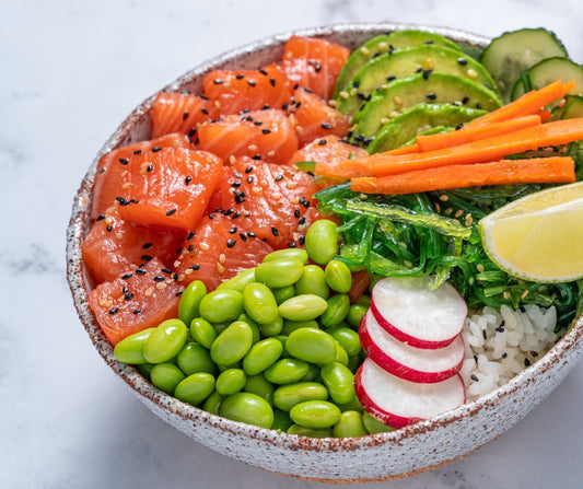 healthy salmon poke bowl